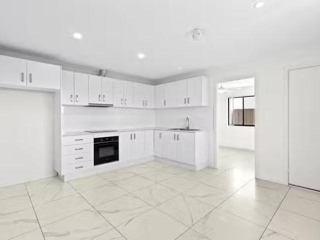 Unique 2 BR 8B Samantha Street, Redbank Plains, QLD 4301