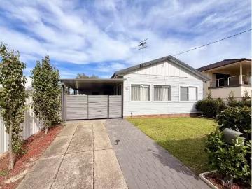 Cozy 2 BR 96 Foreshore Drive, SALAMANDER BAY House for rent L.
