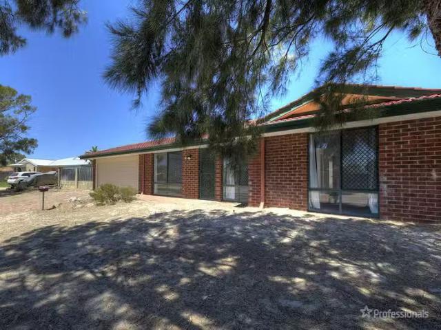 Rental! 2 Cresswell Place, Quinns Rocks, WA 6030