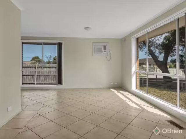 Cheap 2 Fairmont Street, Kings Park VIC 3021