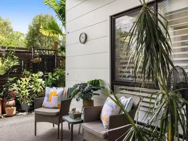 Charming 2 Langsford Crescent, Maroochydore, QLD 4558