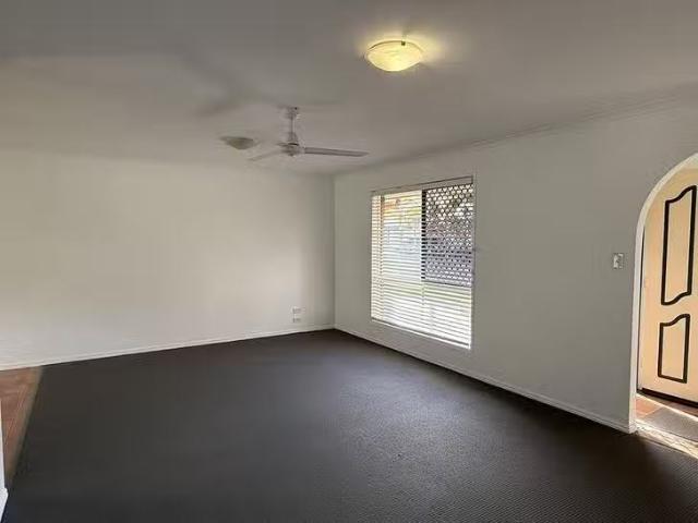 Cheap 2 Sonder Street, Urangan, QLD 4655