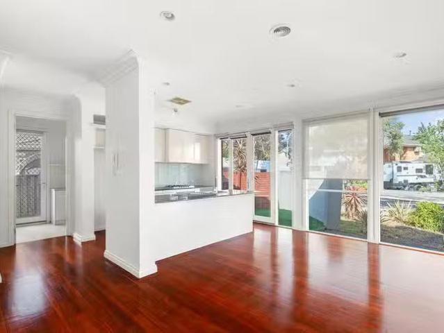 Just in! 2 The Breezewater, Point Cook, VIC 3030