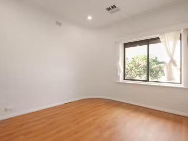 Nice 2 Vincent Street, Hendon, SA 5014