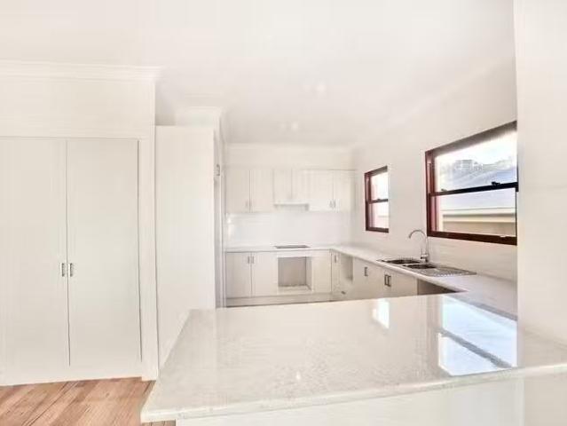 Nice 2B Tahmoor House Court, Tahmoor, NSW 2573