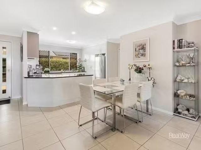 Cheap 3/3 Amity Court, Harristown, QLD 4350