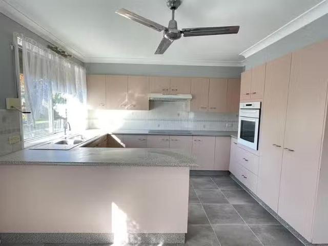 Cheap 33 Castlereagh Road, Hobartville House for rent Listed.