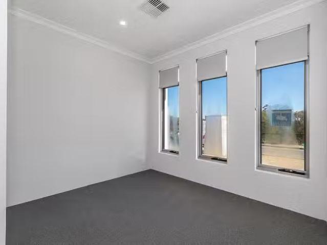 Charming 33 Composure Way, Southern River, WA 6110