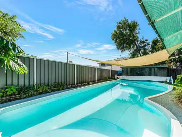 Cheap 33 Dennis Street, Greystanes, NSW 2145