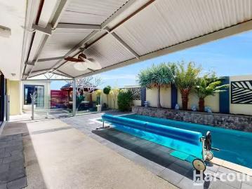 For Rent! 33 Higginsville Parade, PEARSALL, WA 6065 House fo.