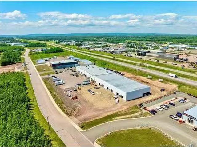 Cozy 300 Price St, Moncton, NB, E1A 2L2 commercial for lease.