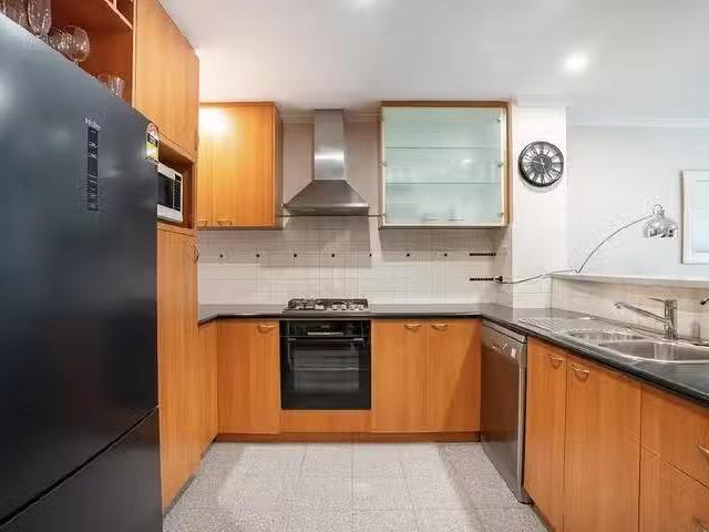 Cozy 30/206 Mary Street, Halls Head, WA 6210