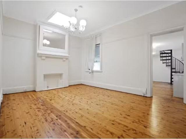 Nice 30 Westbourne Street, STANMORE House for rent Listed by.