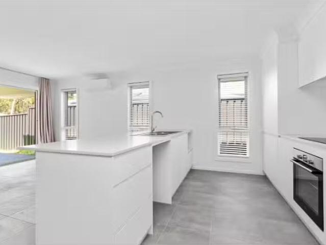Just in! 30 Fred Avery Drive, Buttaba House for rent Listed b.