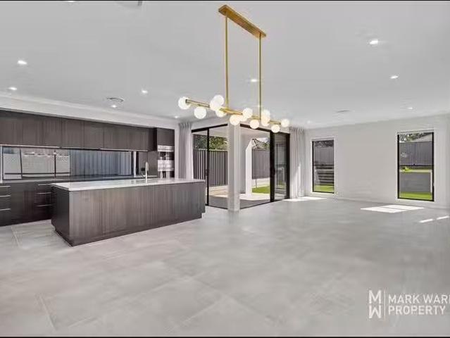 Cozy 30 Maurice Avenue, Salisbury, QLD 4107