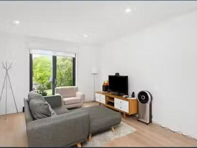 Unique 30 Rialton Avenue, Blackburn North VIC 3130