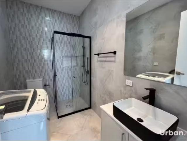 For Rent! 30a Burnside Circuit, Leppington House for rent Lis.