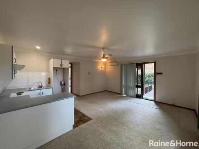 Charming 30A Windsor Drive, BERRY Apartment for rent Listed b.