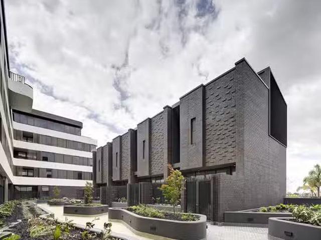 Just in! 311/2 Dreadnought Street, Roselands, NSW 2196