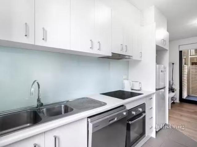 Cozy 3/1219 1221 Riversdale Road, Box Hill South, VIC 3128 A.