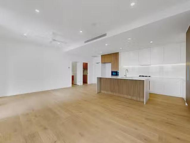 Nice 31505/15 Wharf Street, Hamilton, QLD 4007