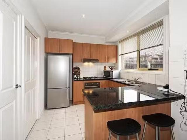 Cheap 3/15 Greenhills Road, Bundoora, VIC 3083