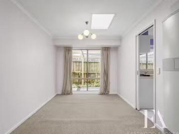 Deal! 317 Wilsons Road, St Albans Park, VIC 3219