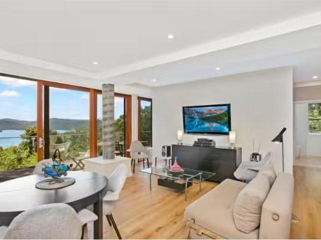 New 3/18 Hansford Parade, Bilgola Plateau Apartment for rent.