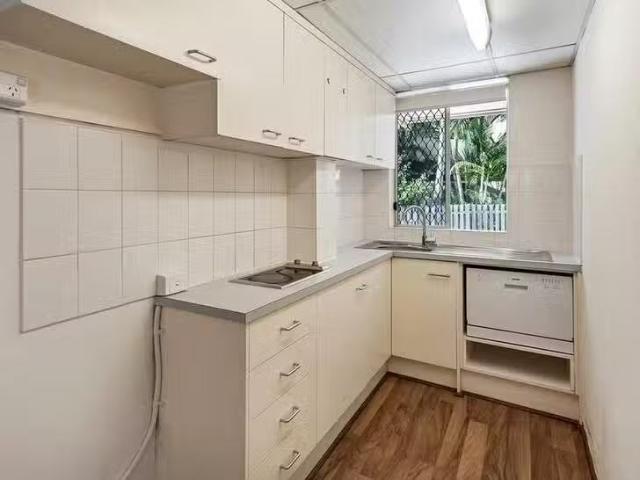 Just in! 3/191 Scarborough Street, Southport, QLD 4215