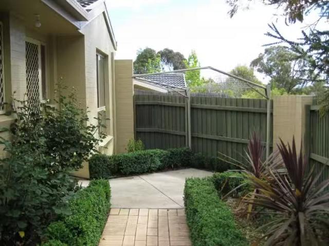 New 3/19 Carandini Street, MELBA Townhouse for rent Listed by.
