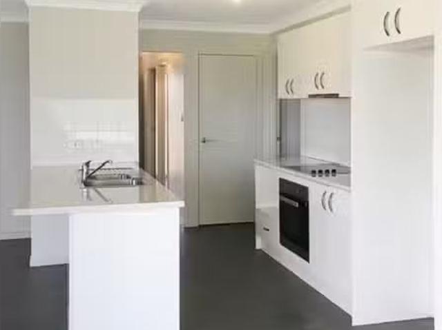Nice 3/19 Queen Elizabeth II Avenue, NARRABRI Apartment for re.