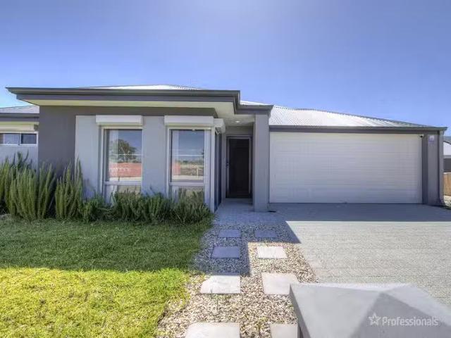 Cheap 31 Barakee Entrance, Yanchep, WA 6035