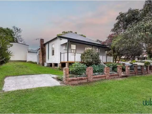 Deal! 31 Brown Street, West Wallsend House for rent Listed by.
