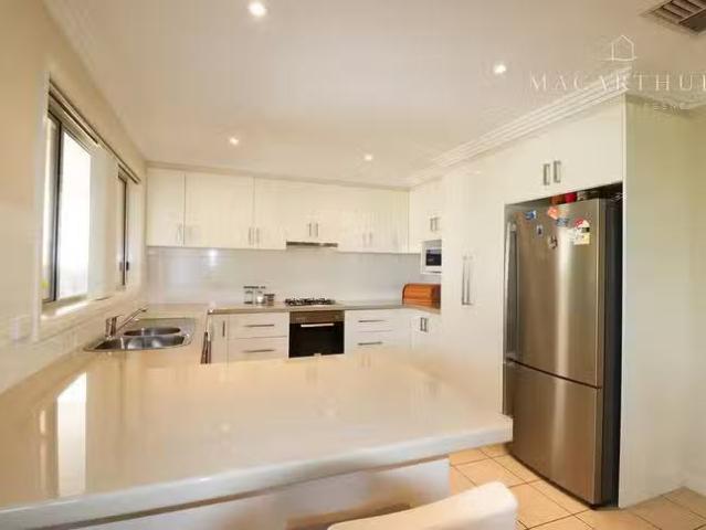 Cheap 3/1 Brindabella Drive, Tatton, NSW 2650