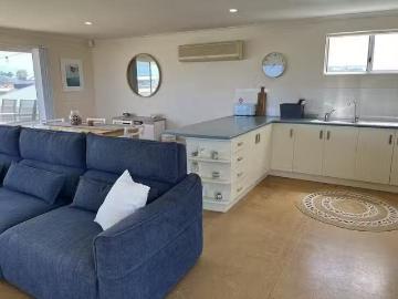 Deal! 31 Mcleod Road, Middleton, SA 5213
