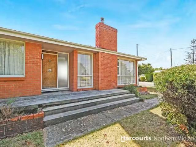 Rental! 31 Meander Valley Road, WESTBURY, TAS 7303 House for.