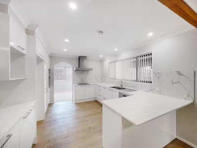 Nice 31 Sherry Street, Carseldine, QLD 4034 House for Rent
