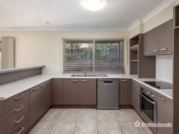 Just in! 3/216 220 Patricks Road, Ferny Hills, QLD 4055