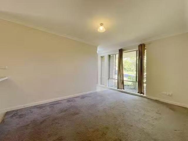 Nice 3211A Albany Highway, Armadale, WA 6112