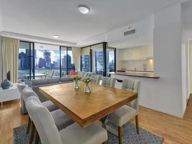 Charming 321 Main Street, Kangaroo Point, QLD 4169