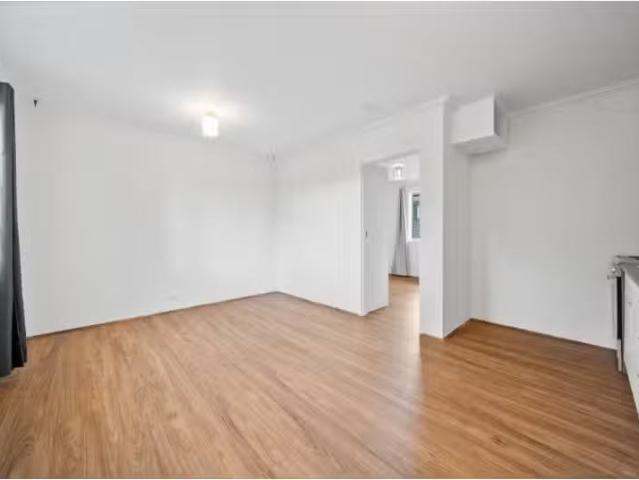 Cheap 32/22 Mowatt Street, QUEANBEYAN EAST Apartment for rent.