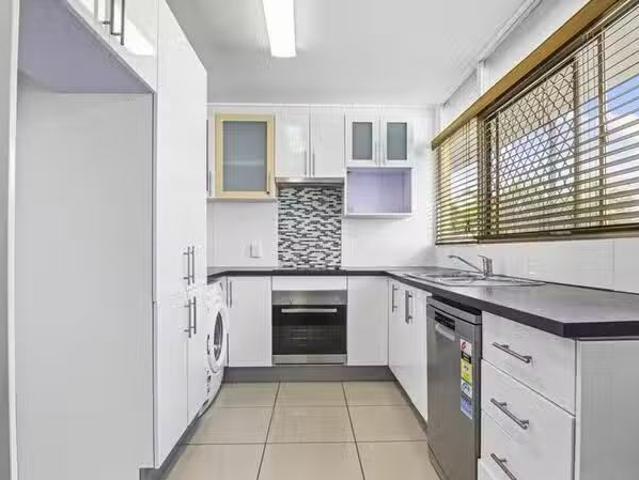 Cozy 3/24 Fifth Avenue, Kedron, QLD 4031