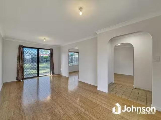 Cozy 327 Daw Road, Runcorn, QLD 4113