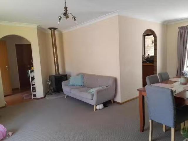 Cheap 32 Bridgwood Road, Lesmurdie, WA 6076