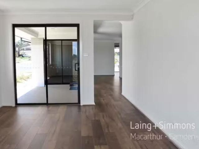 Cozy 32 Gallipoli Drive, Edmondson Park House for rent Listed.