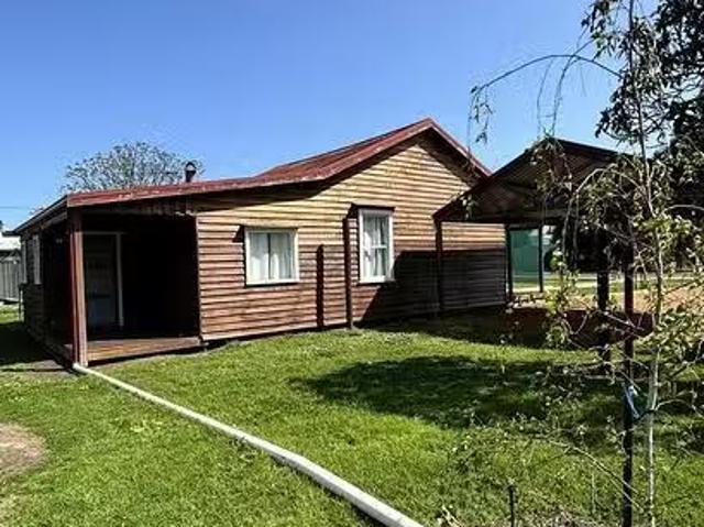 Charming 37 Walter Street, Nannup, WA 6275