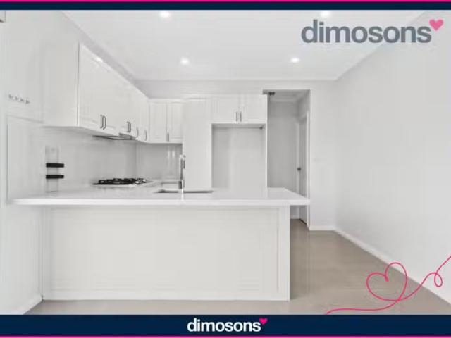 Nice 37 Waples Road, Unanderra, NSW 2526