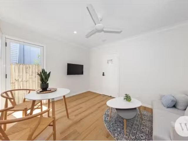 Just in! 37 Daniel St, Lota QLD 4179