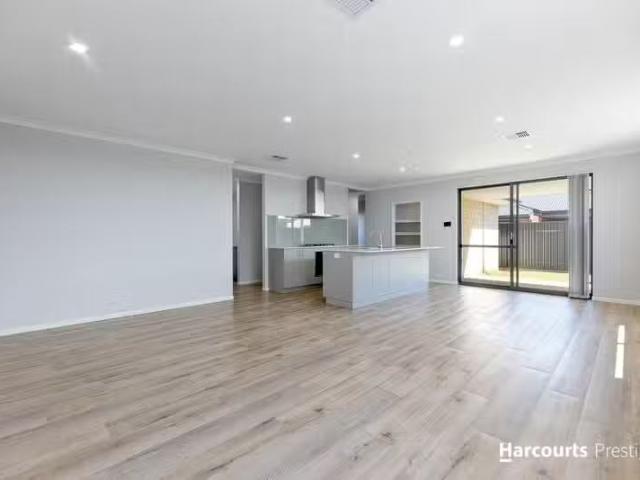 Rental! 37 Dynasty Way, FORRESTDALE, WA 6112 House for Rent
