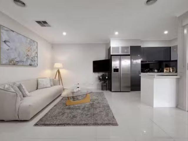 Cheap 37 Long Place, Hughesdale VIC 3166